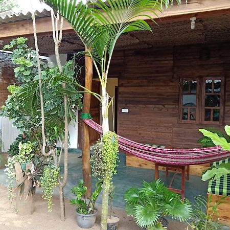 Garden Cottage Arugambay Baie d'Arugam Extérieur photo